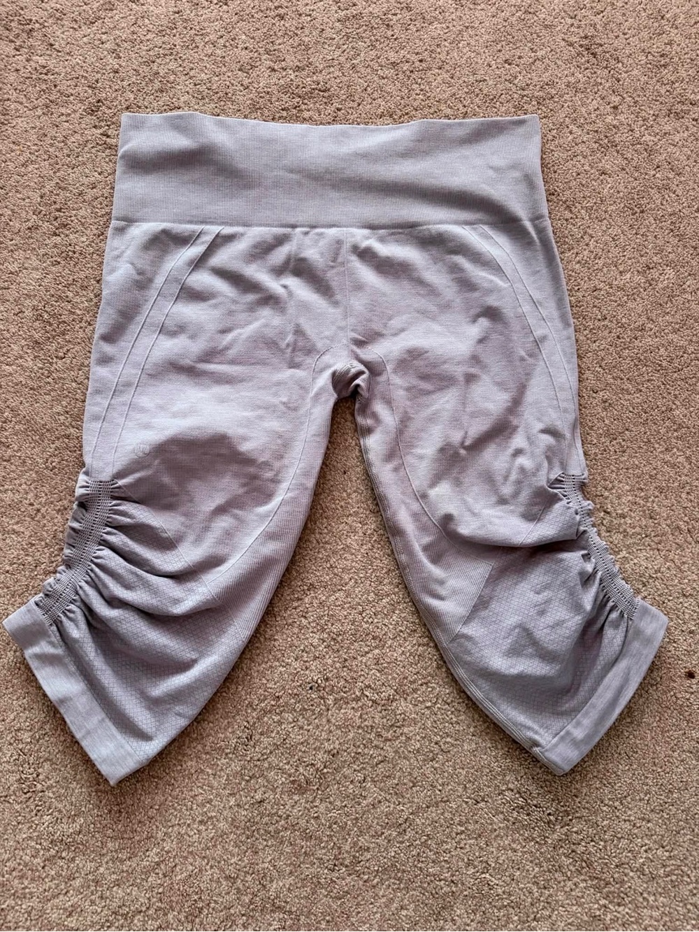 lululemon athletica Lavender Ruched Capri Leggings
